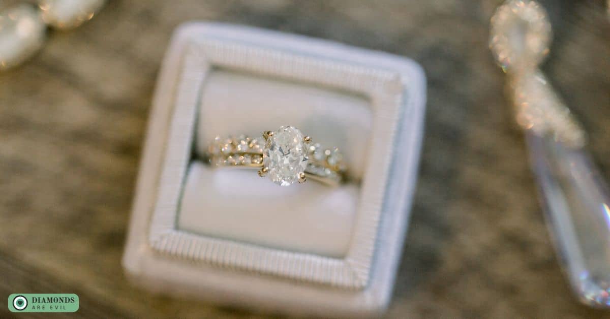 Tip #1: Consider Buying Pre-Owned or Used Jewelry