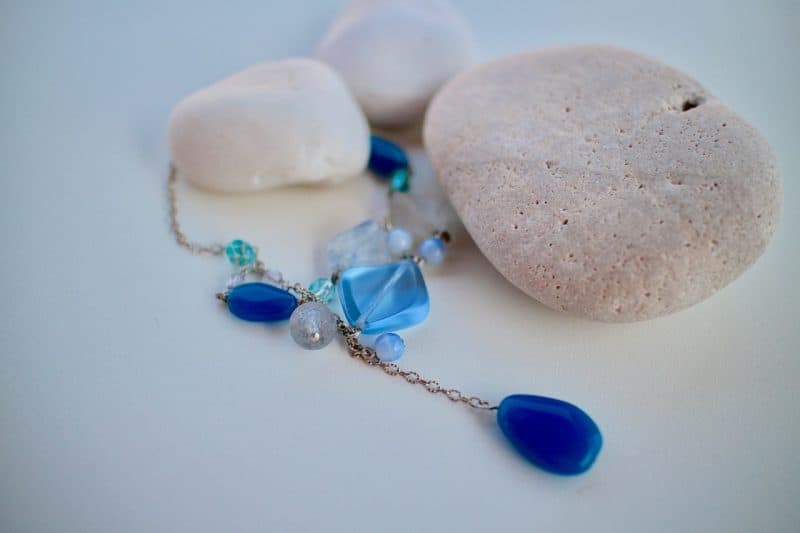 blue diamonds with pebbles