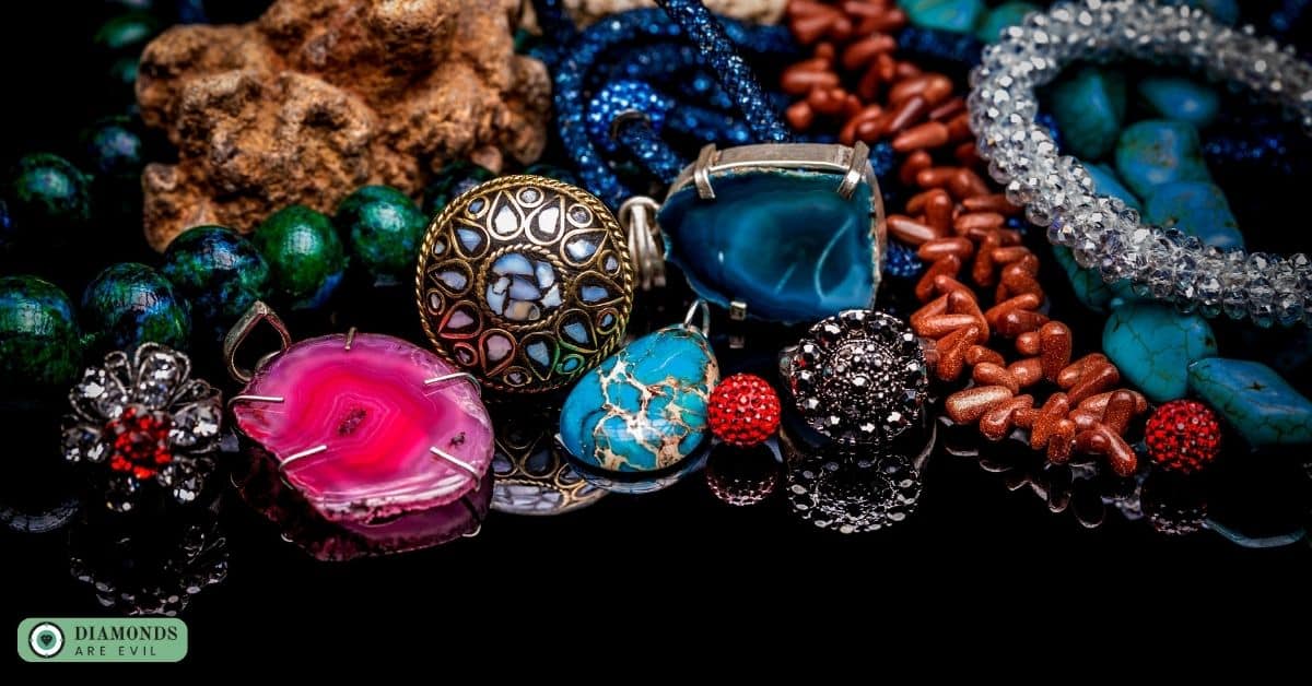 The Combination of Diamonds With Other Gemstones