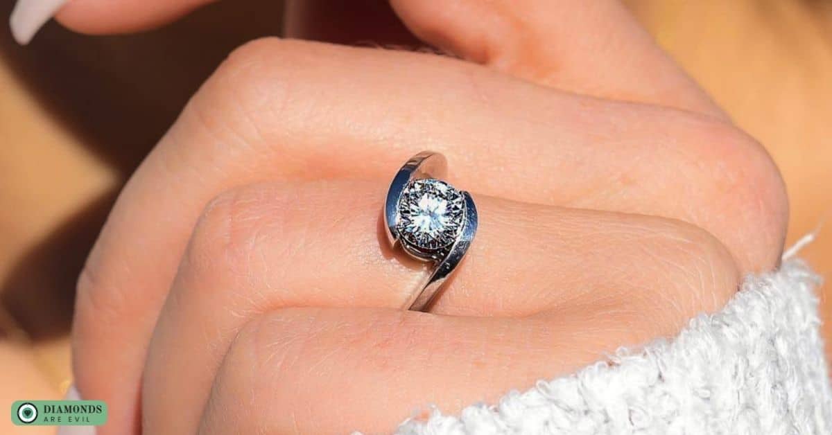 What is Diamond Accent Jewelry