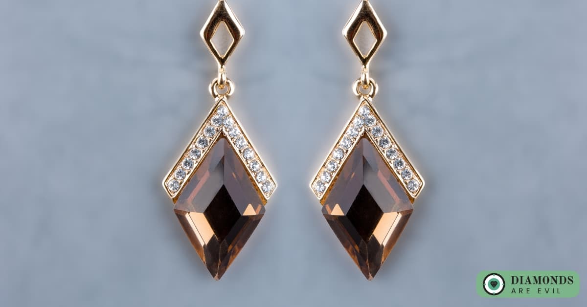Pear-Shaped Diamonds