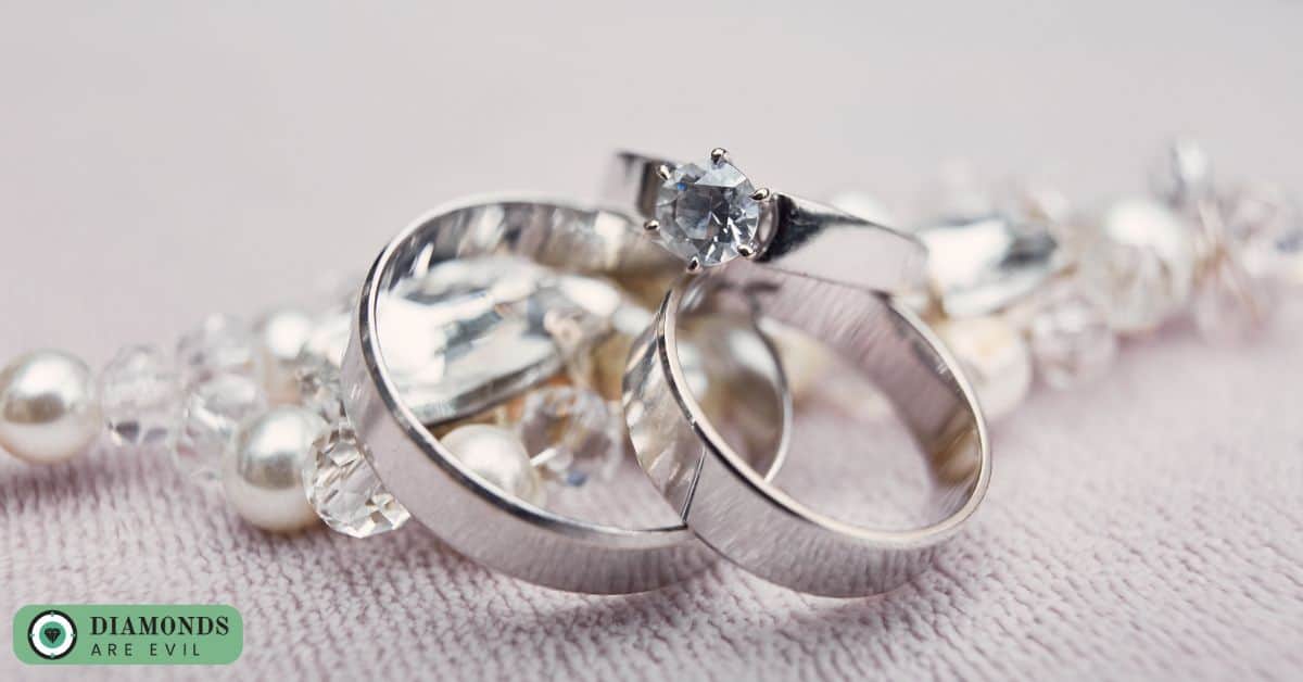 The Growing Trend of Matching Couple's Diamond Jewelry Sets
