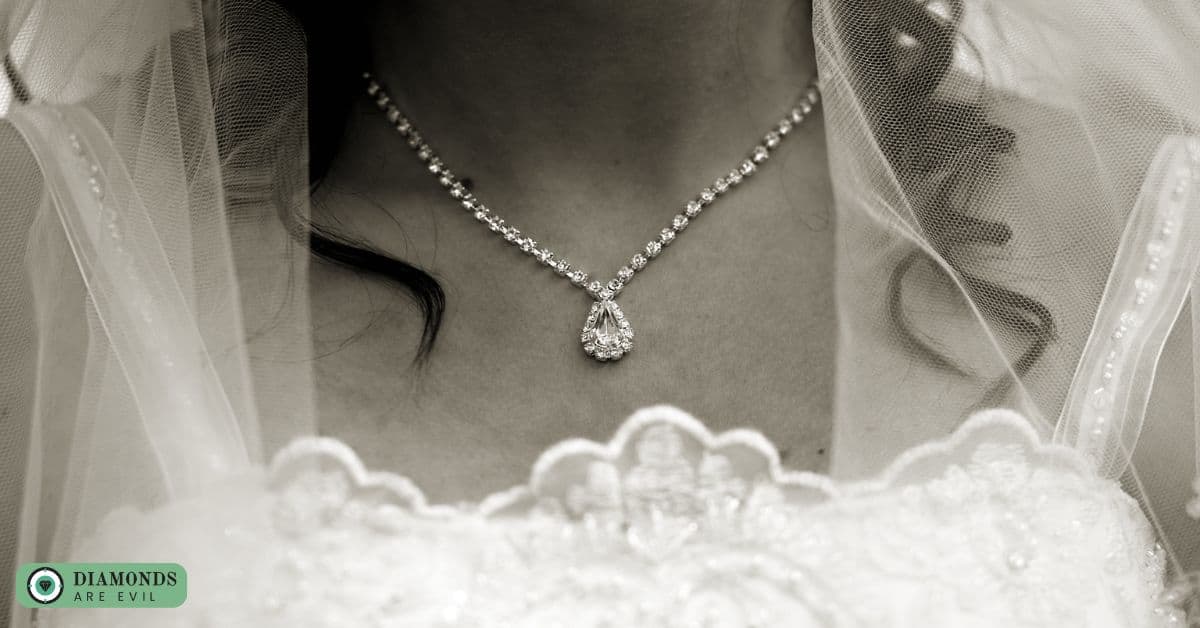 What is Diamond Necklace
