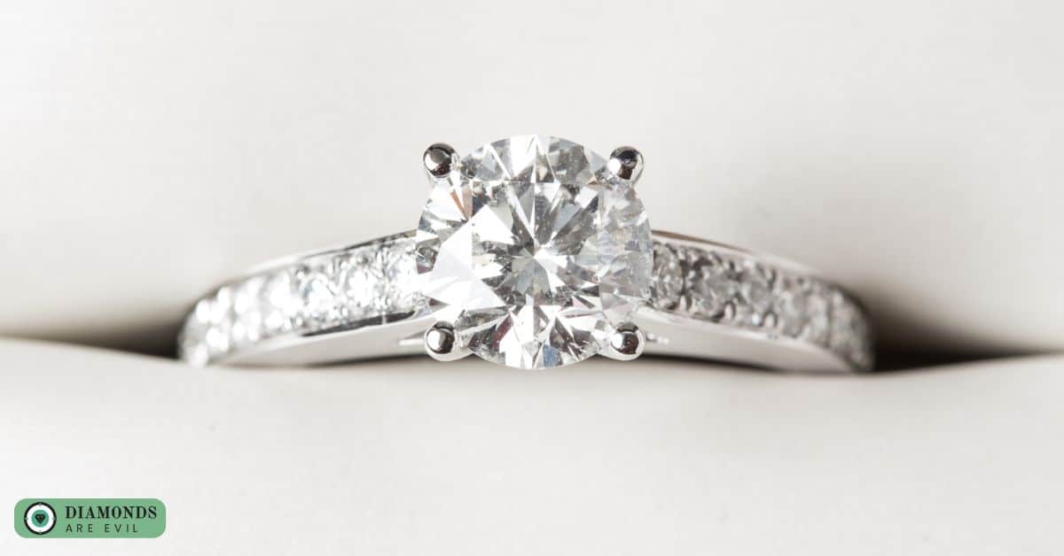 Cut: The Proportions and Symmetry of the Diamond