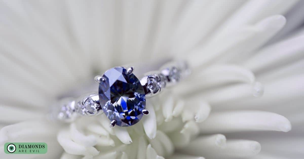 The Role of Color in Diamond Rings