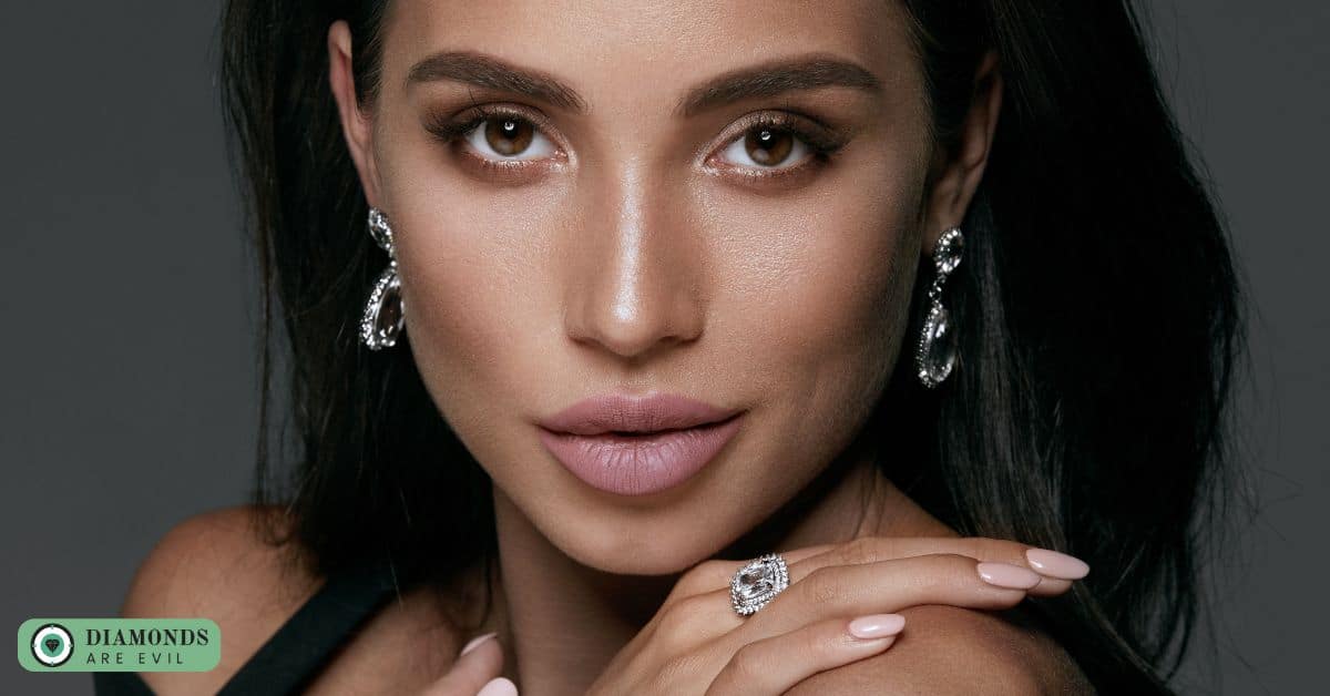 The Romantic Charm of Vintage Diamond Jewelry