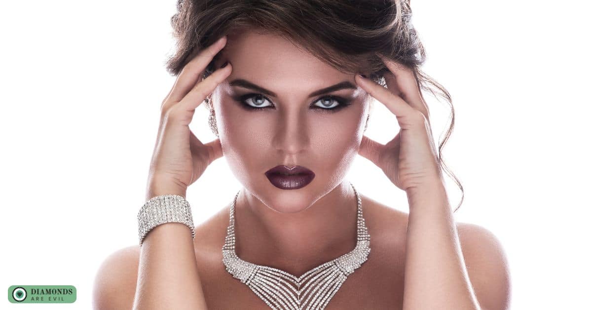 Tip2: For a Sophisticated Look: Match it with Your Outfit