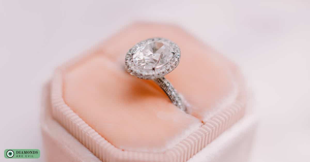Choosing the Perfect Diamond Anniversary Ring2