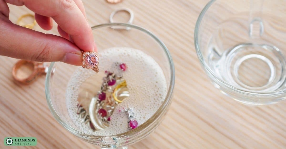 Maintaining the Value of Your Genuine Jewelry_ Cleaning and Care Techniques