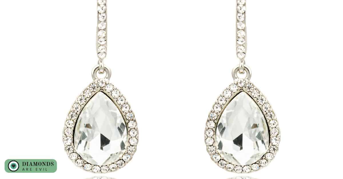 Teardrop Earrings: Timeless Beauty